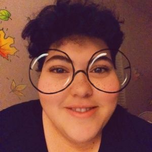 Meet your Posher, Candice